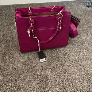 Chic Fuchsia Shoulder Bag